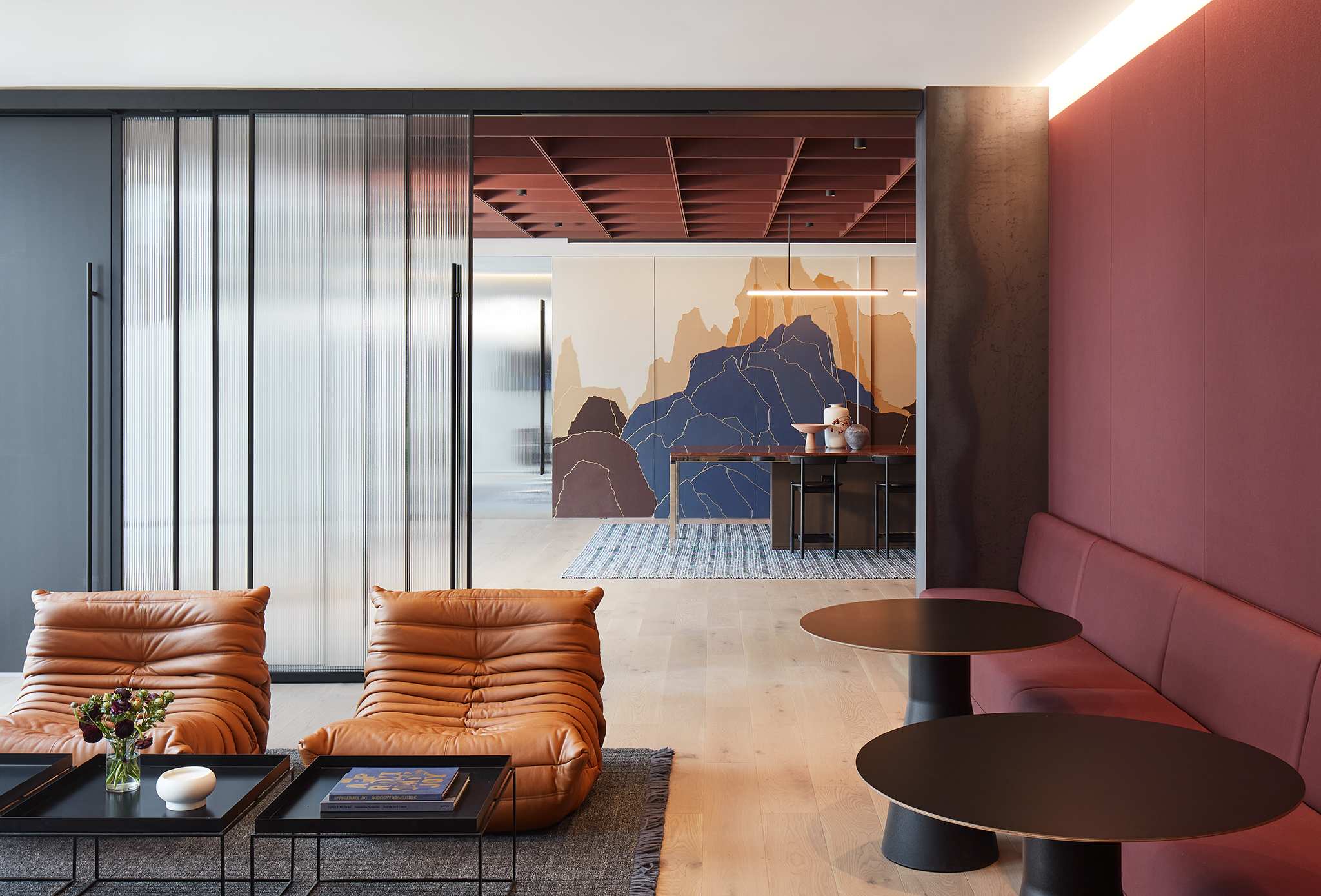 Flexible shared lounge at SCB's Michael Best & Friedrich LLP - Denver. Interior Design. Workplace.